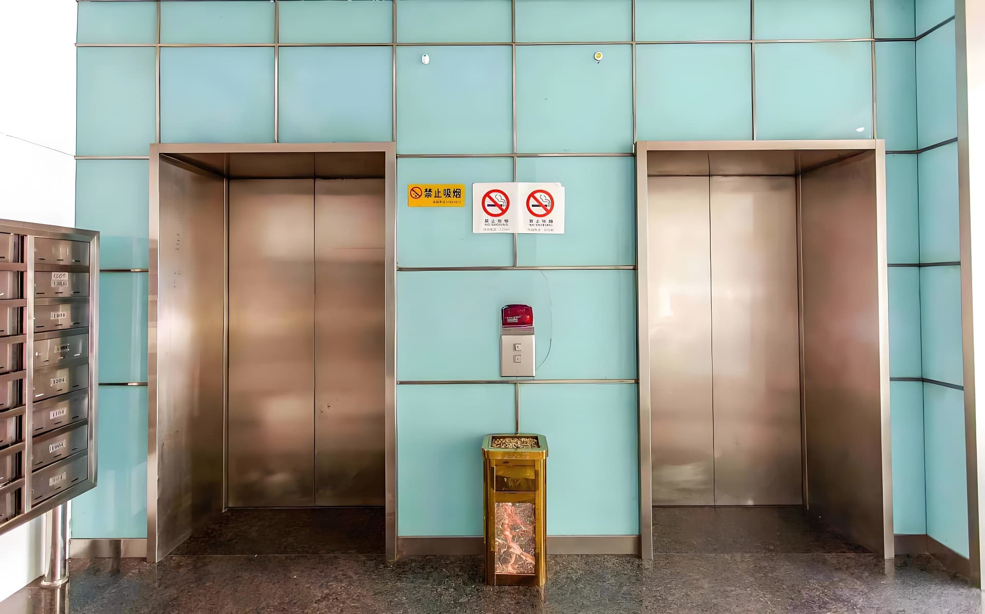 电梯厅